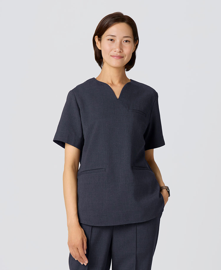 Pang-babae: TRO Airy Dry Kurbadang Kwelyo Scrub Tops