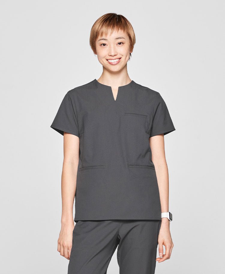 Womens:Scrub tops MOVE