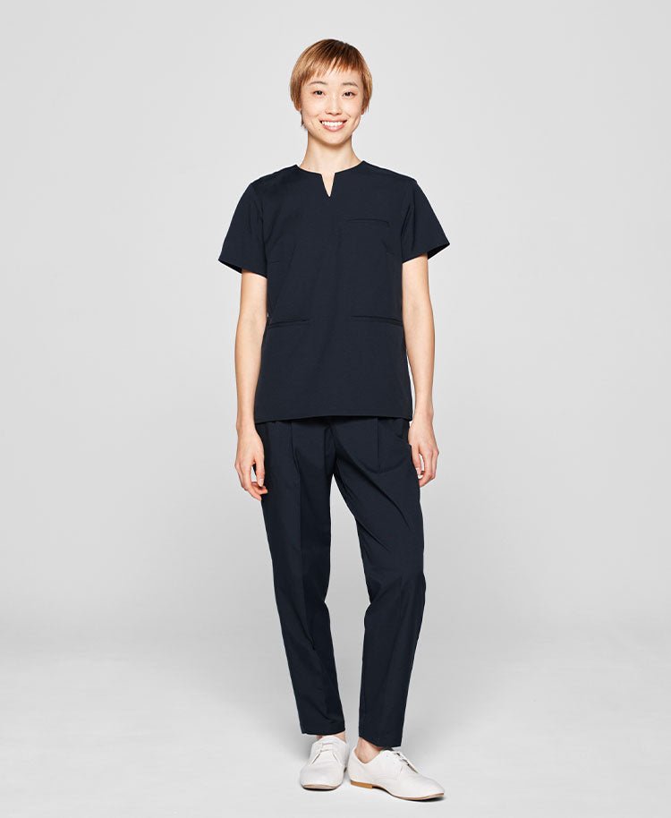Womens:Scrub tops MOVE