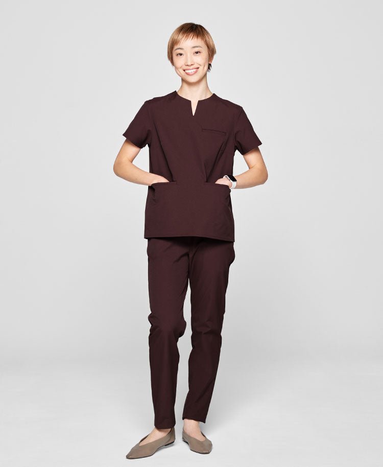 Womens:Scrub tops MOVE