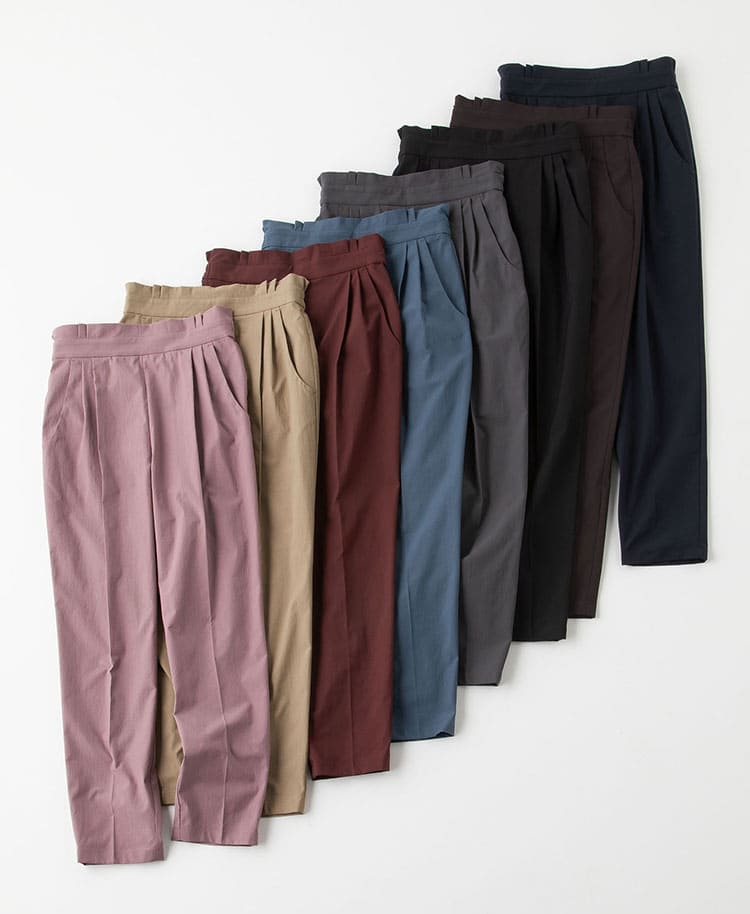 Womens:Tucked scrub pants MOVE