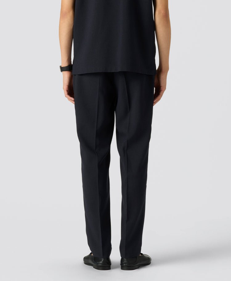 Mens:Tuck tapered pants TRO