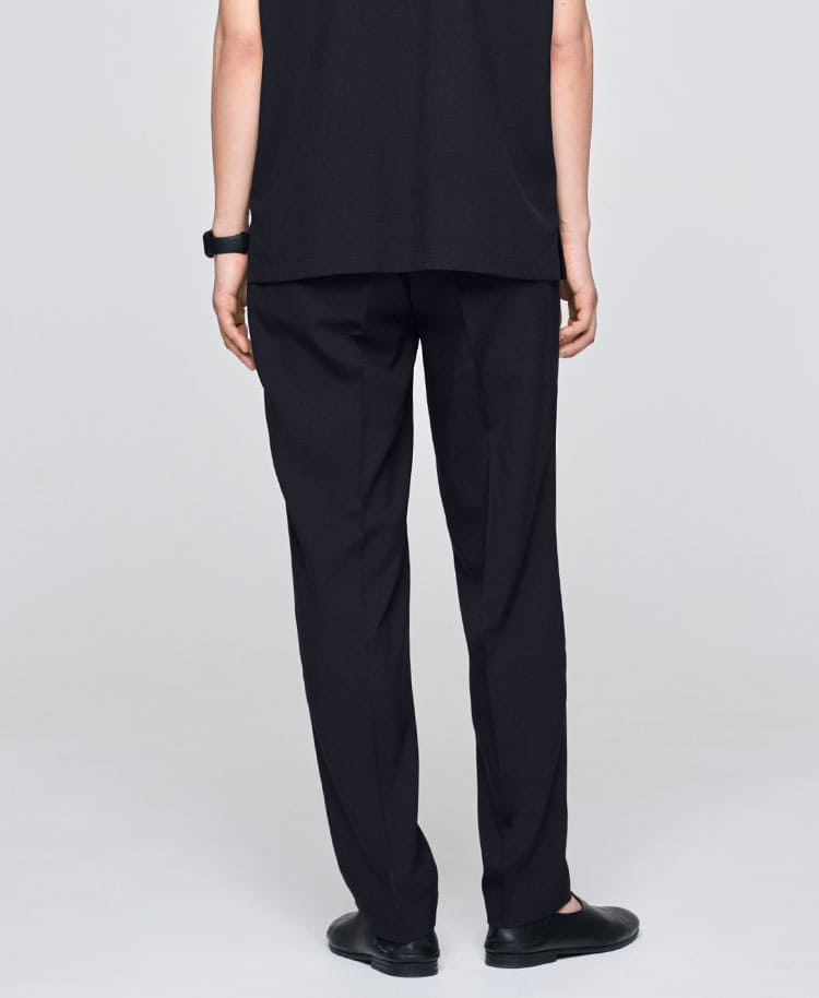 Mens:Tuck tapered pants TRO