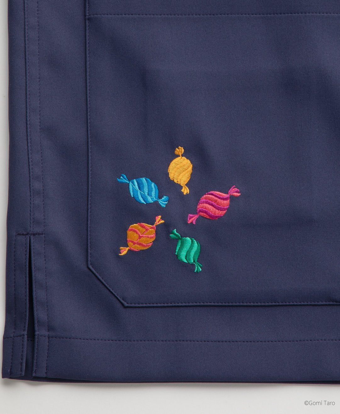 Unisex Scrub Canvas Club:The goldfish got away scrub tops