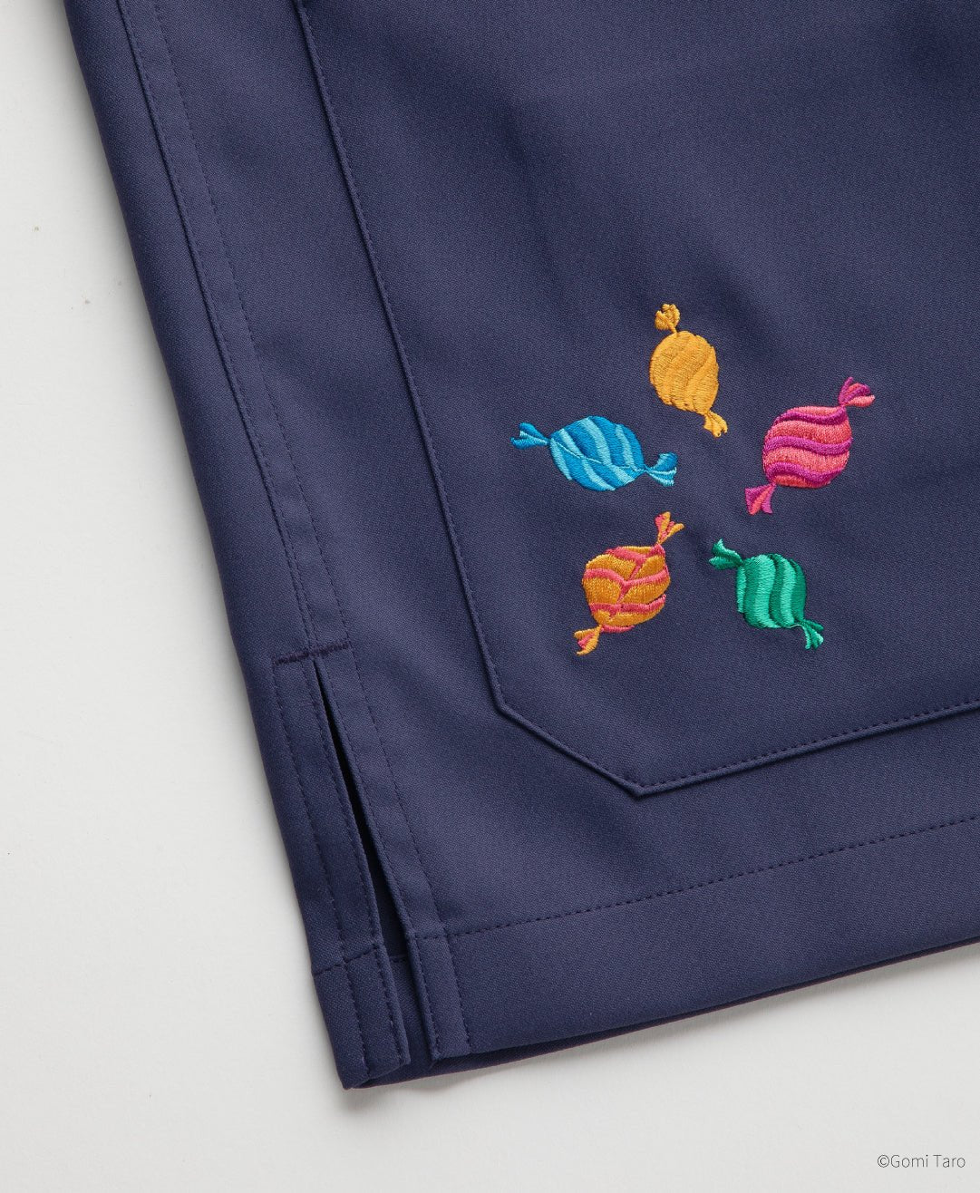 Unisex Scrub Canvas Club:The goldfish got away scrub tops