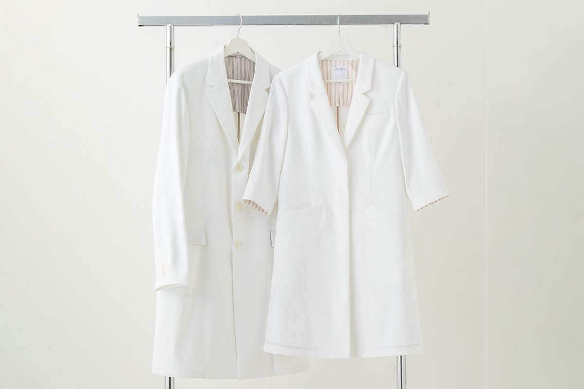 Women's Lab Coat: Lightweight Short Coat (US/EU Size)