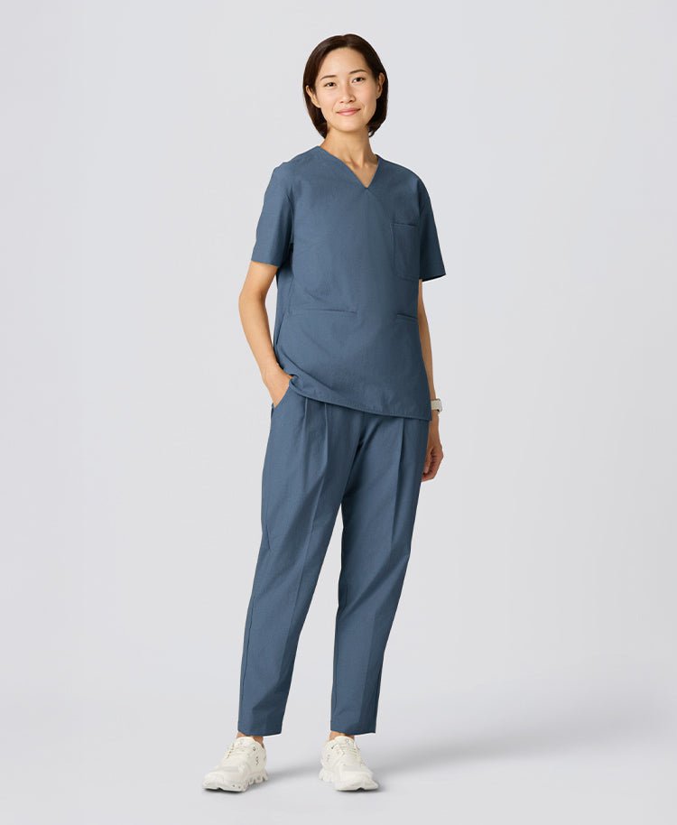 Womens:MOVE Premium Motion Tucked Scrub Pants