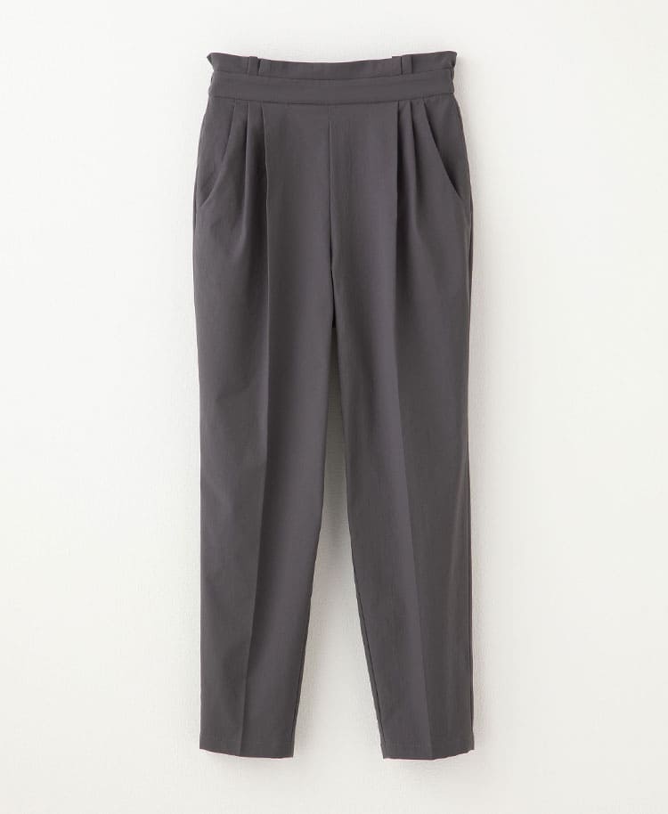 Womens:Tucked scrub pants MOVE