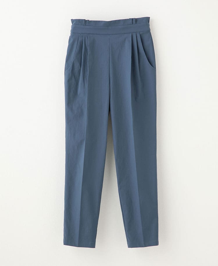 Womens:Tucked scrub pants MOVE